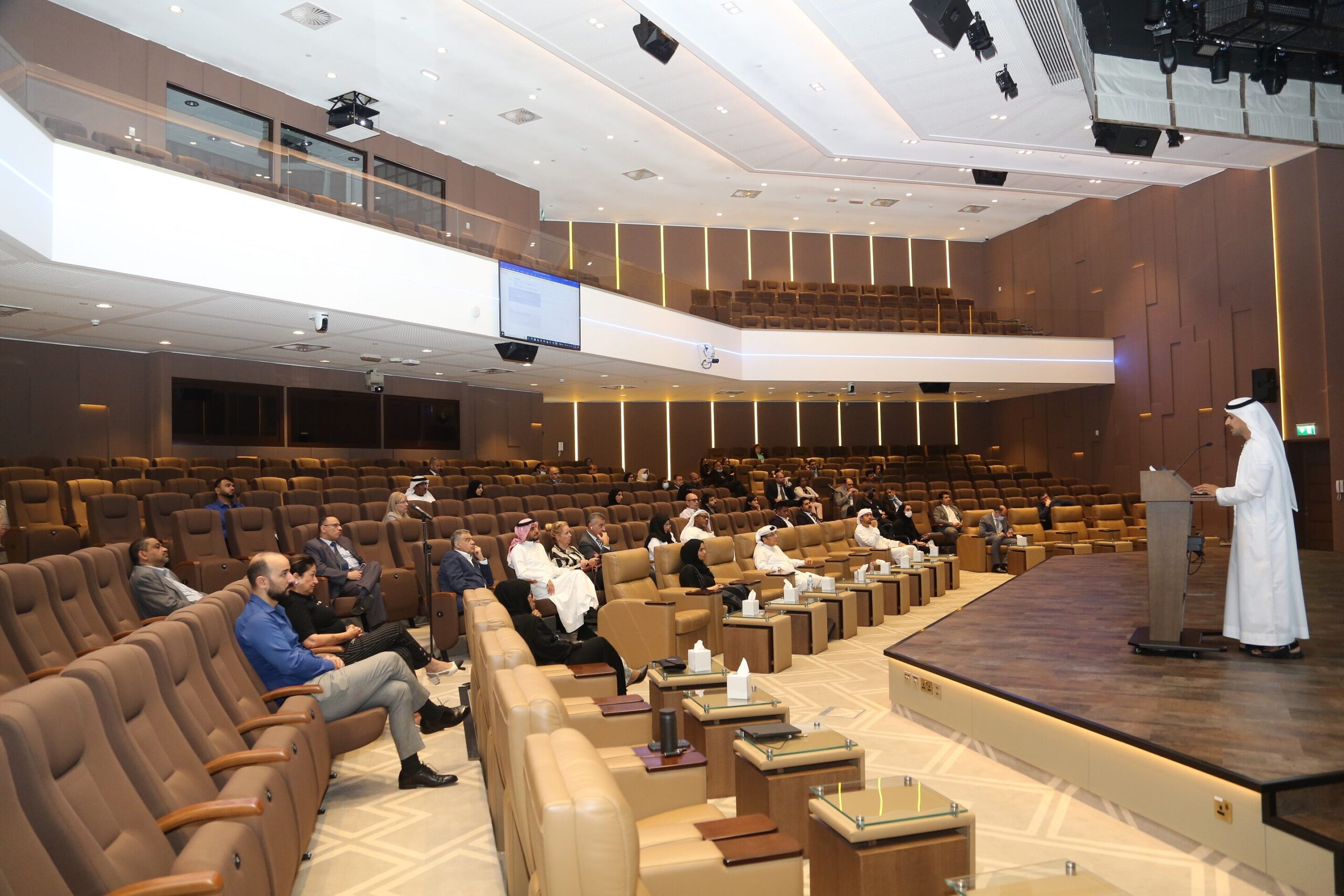 Workshop at Dubai Health Authority to raise awareness of Emirati Board for the private health sector.