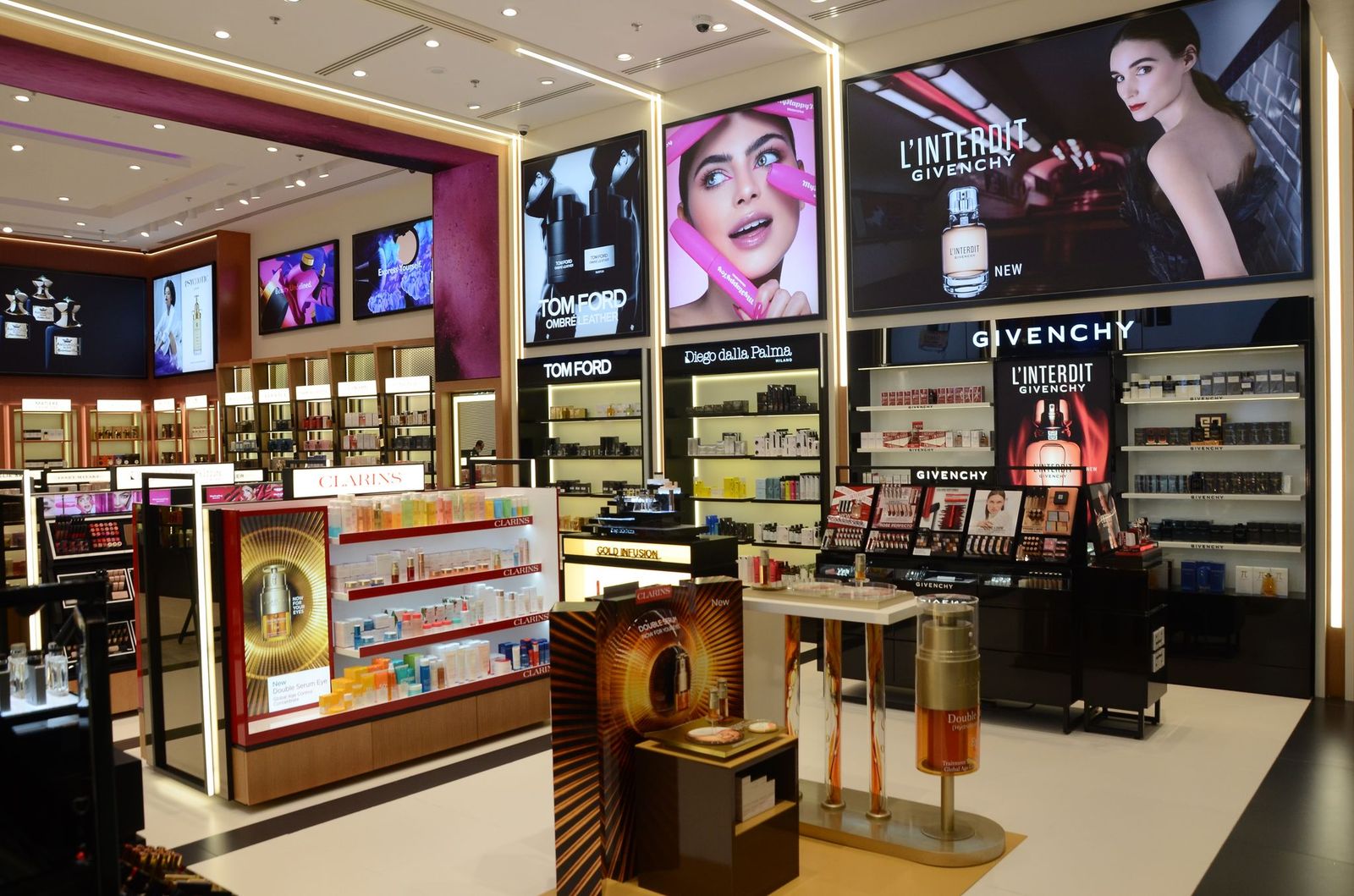 LAYAL Opens its Flagship Door at Dubai Hills Mall Showcasing High-end ...